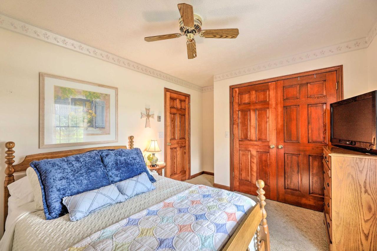 Charming Williamstown Retreat With Private Yard Villa Eksteriør billede